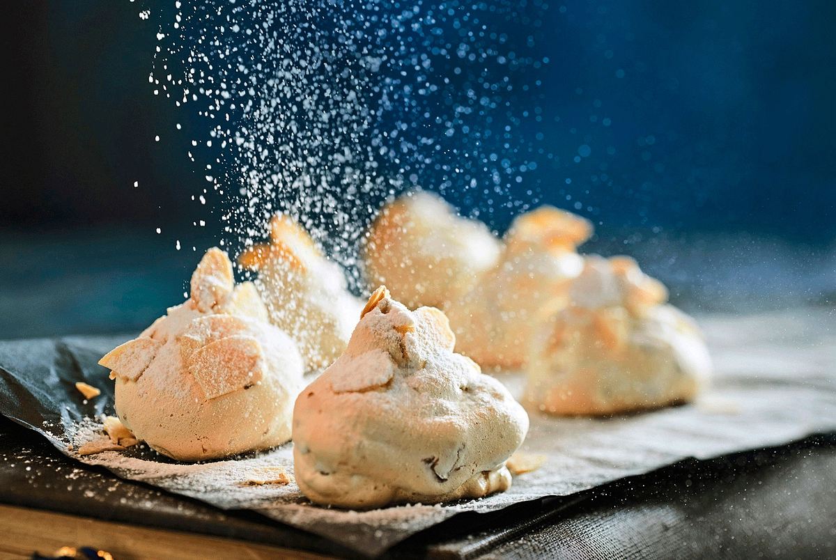 Fruchtige Schneeflocken im Mandel- und Puderzuckergestöber Rezept