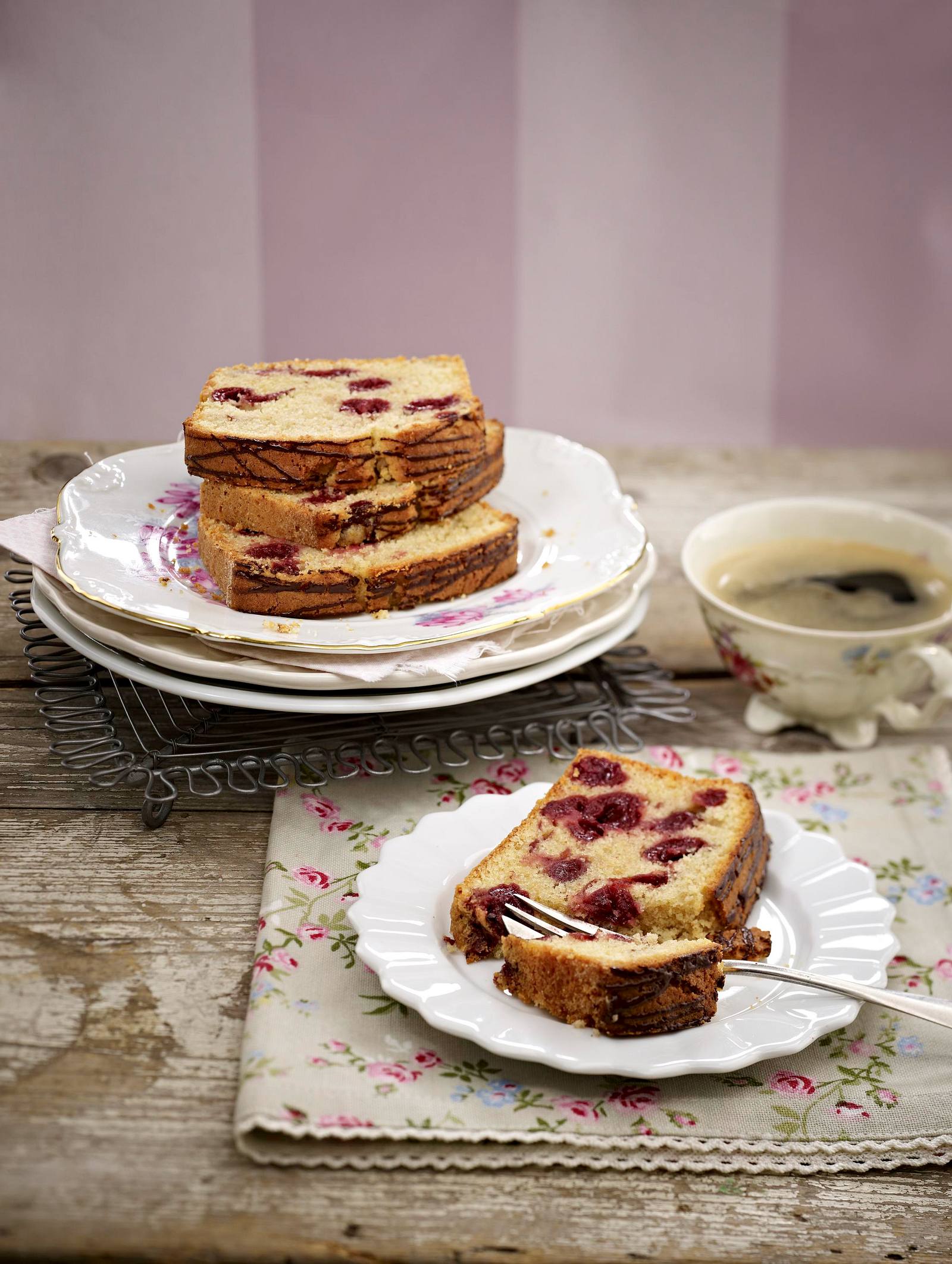 Fruchtiger Kirsch-Kastenkuchen Rezept | LECKER