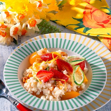Früchte-Reis mit Mandelkrokant Rezept Früchte-Reis mit Mandelkrokant Rezept