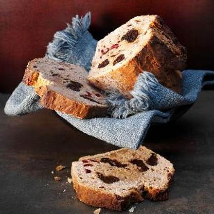 Früchtebrot mit getrockneten Pflaumen aus Kalifornien Rezept
