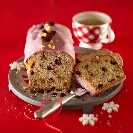 Früchtekuchen mit Glühweinguss Rezept