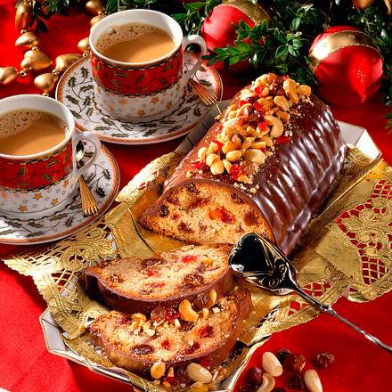 Früchtekuchen mit Schokoguß Rezept