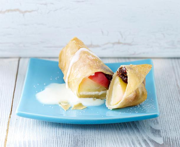 Frühlingsrollen mit Apfel, Marzipan und Sultaninen Rezept