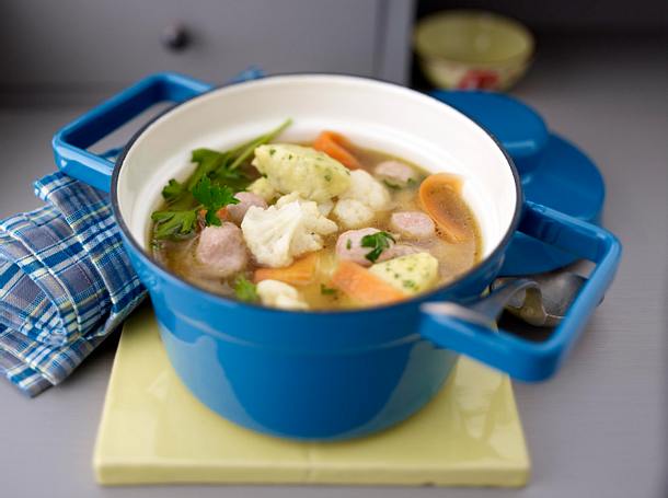 Frühlingssuppe mit feinen Klößchen Rezept Frühlingssuppe mit feinen Klößchen Rezept