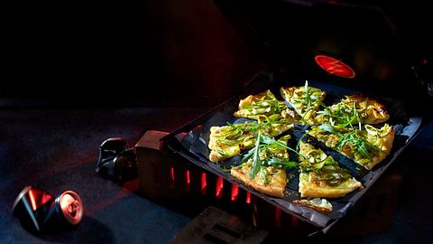 Frühlings-Flammkuchen Rezept - Foto: House of Food / Bauer Food Experts KG