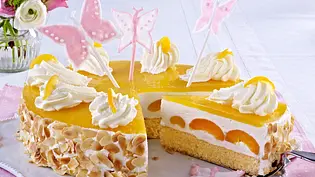Frühlingshafte Aprikosen-Joghurt-Torte Rezept - Foto: LECKER @ Bauer Media Group
