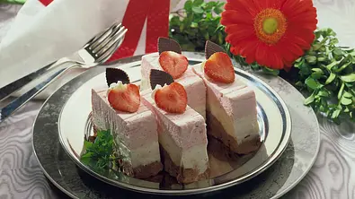 Fürst-Pückler-Eis Rezept - Foto: LECKER @ Bauer Media Group