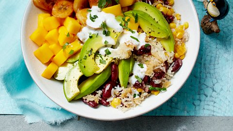 Futter der Karibik-Reissalat mit Bohnen, Avocado und Mango Rezept - Foto: House of Food / Bauer Food Experts KG