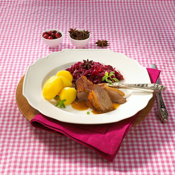 Gänsebrust auf Cranberry-Rotkohl Rezept