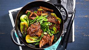 „Gangnam“-Stir-Fry mit Korean-Style-Roastbeef Rezept - Foto: House of Food / Bauer Food Experts KG