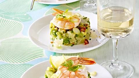 Garnelen auf Pomelo-Avocado-Tartar Rezept - Foto: House of Food / Bauer Food Experts KG