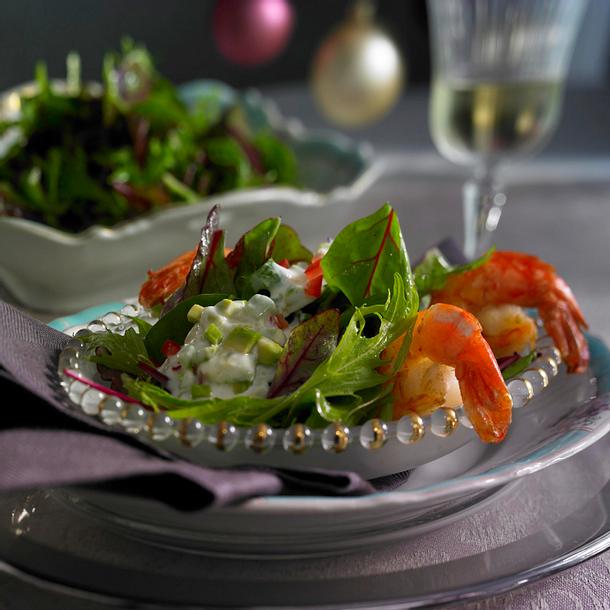 Garnelen auf Salat mit Avocadocreme Rezept Garnelen auf Salat mit Avocadocreme Rezept