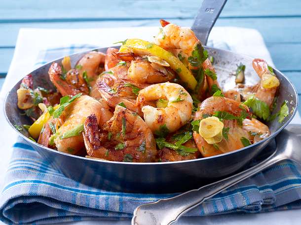 Garnelen-Pfanne mit Petersilie, Zitrone und Knoblauch Rezept Garnelen-Pfanne mit Petersilie, Zitrone und Knoblauch Rezept