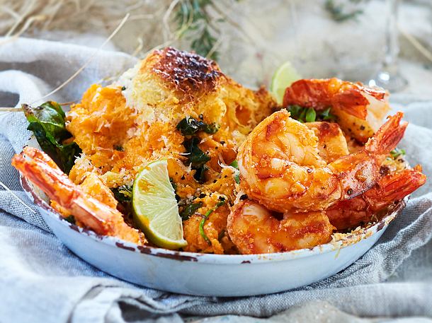 Ruck, zuck mit Garnelen aufgetakelter Süßkartoffelstampf Rezept Ruck, zuck mit Garnelen aufgetakelter Süßkartoffelstampf Rezept