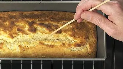 Garprobe für Rührkuchen