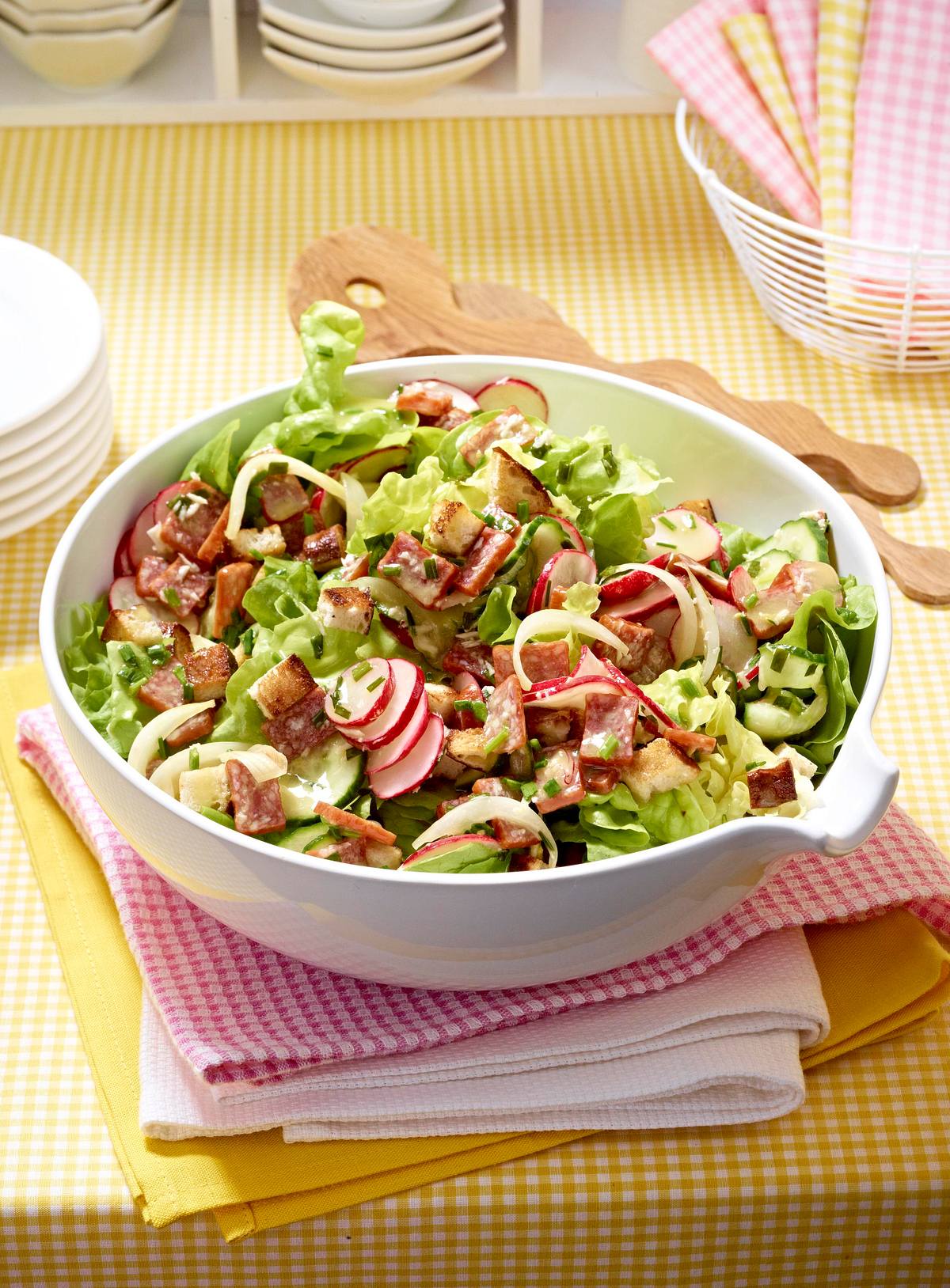 Gartensalat mit Landjägern Rezept