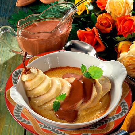 Gebackene Birne mit Schokoladensoße Rezept