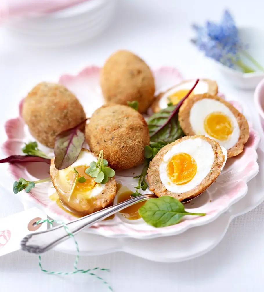 Gebackene Eier im Lachsmantel Rezept Gebackene Eier im Lachsmantel Rezept
