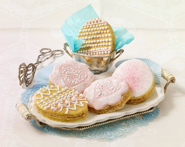 Gebackene Eier und Blüten Rezept Gebackene Eier und Blüten Rezept