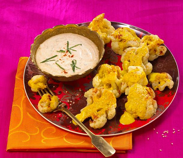 Gebackener Blumenkohl mit Minzjoghurt Rezept Gebackener Blumenkohl mit Minzjoghurt Rezept