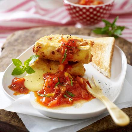 Gebackener Camembert mit Tomaten-Confit Rezept Gebackener Camembert mit Tomaten-Confit Rezept