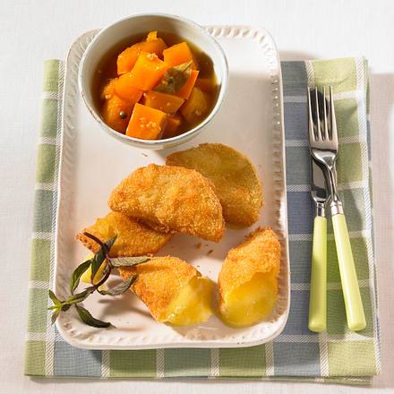 Gebackener Käse mit mariniertem Kürbis Rezept Gebackener Käse mit mariniertem Kürbis Rezept