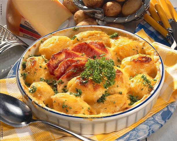 Gebackener Kartoffelauflauf Rezept Gebackener Kartoffelauflauf Rezept