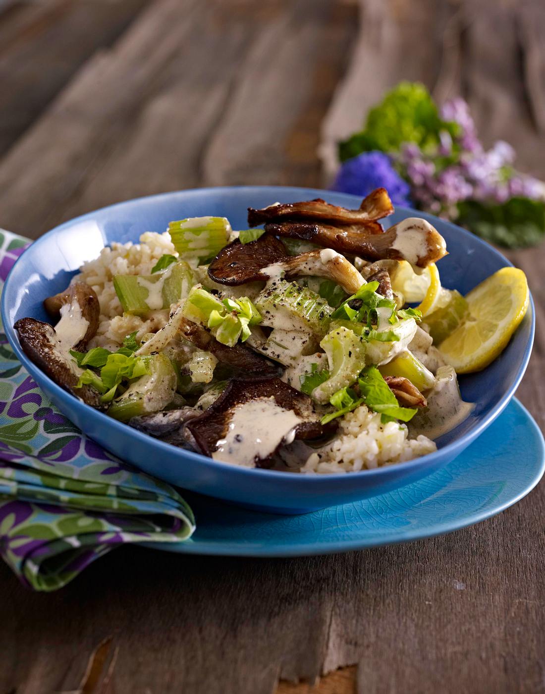 Gebratene Austernpilze in Koriander-Zitronen-Soße Rezept | LECKER