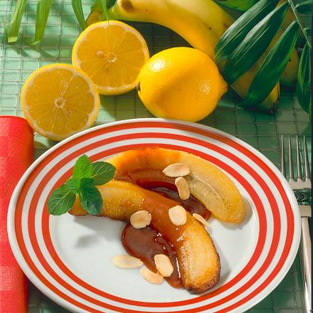 Gebratene Banane in Mandel-Fruchtsoße Rezept Gebratene Banane in Mandel-Fruchtsoße Rezept