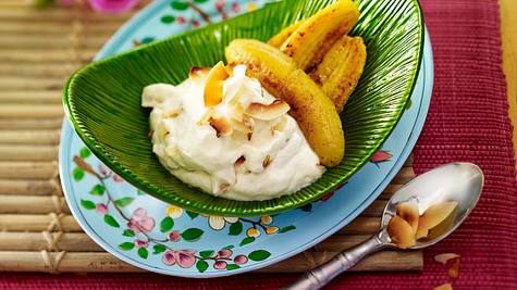 Gebratene Bananen mit Zitronengras-Kokos-Creme Rezept - Foto: House of Food / Bauer Food Experts KG
