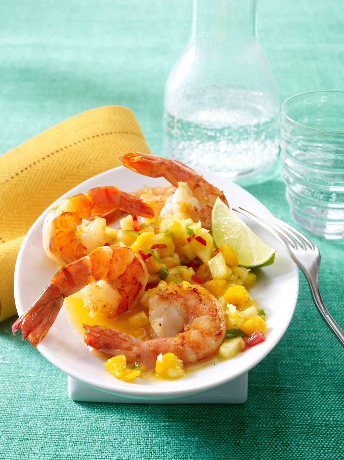 Gebratene Garnelen mit Mango-Ananas-Salsa Rezept