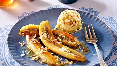 Gebratene Honig-Banane mit Kokoseis Rezept - Foto: House of Food / Bauer Food Experts KG