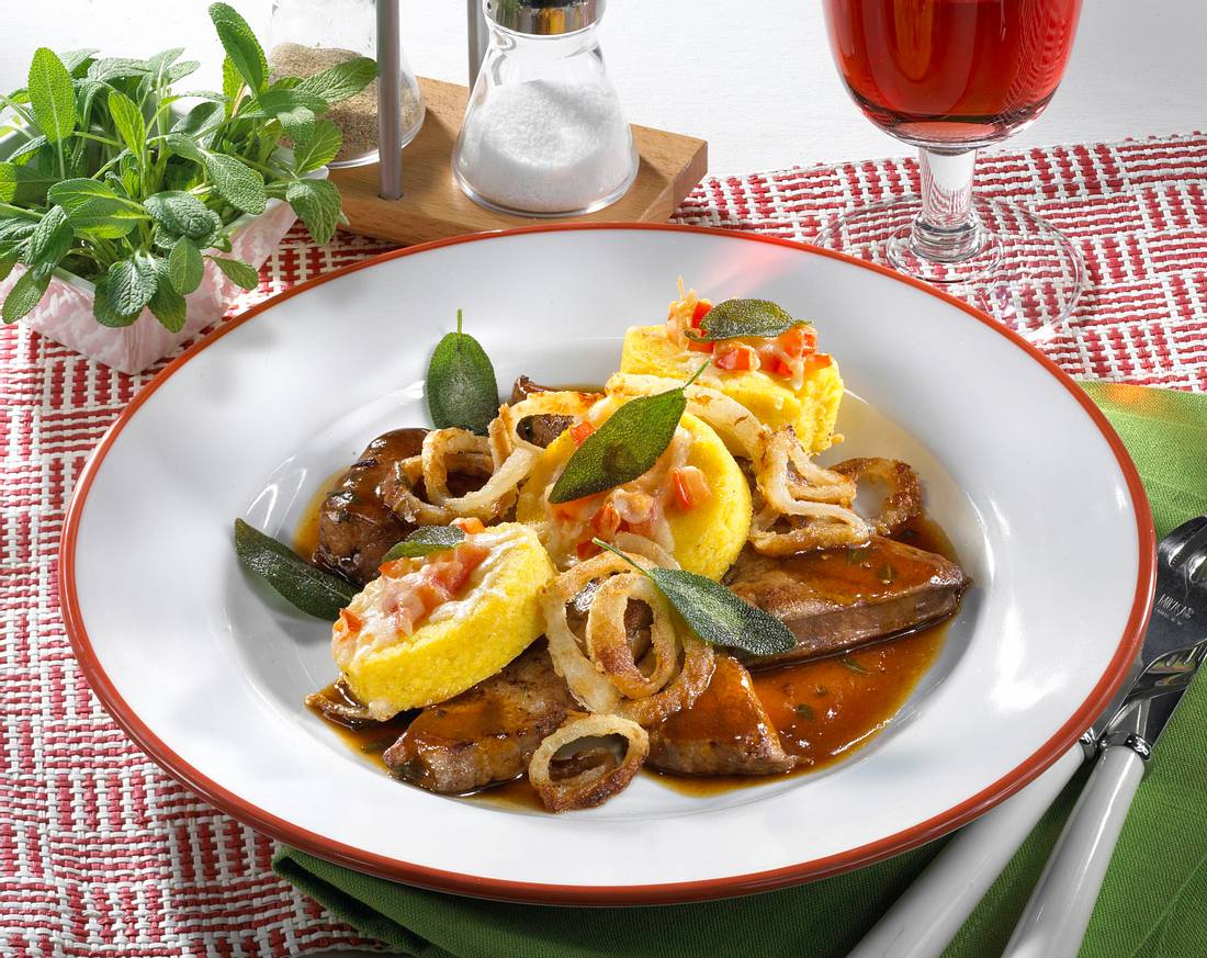 Gebratene Kalbsleber mit Polentascheiben Rezept | LECKER