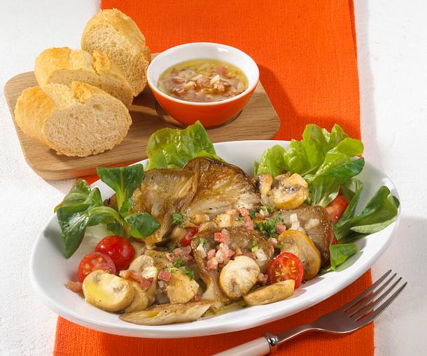 Gebratene Pilze mit Speck-Vinaigrette Rezept Gebratene Pilze mit Speck-Vinaigrette Rezept