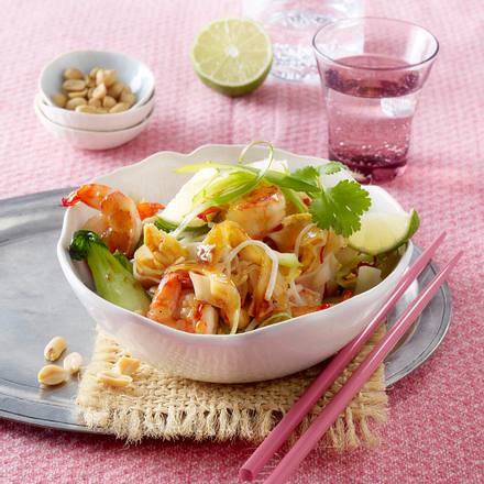 Gebratene Reisnudeln mit Garnelen Rezept Gebratene Reisnudeln mit Garnelen Rezept