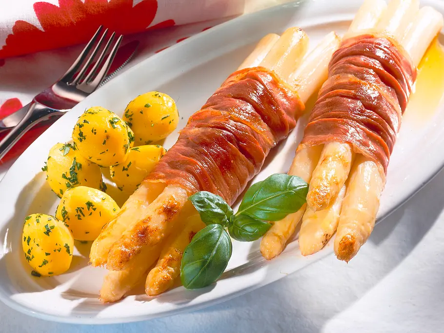 Gebratene Spargel-Schinken-Päckchen Rezept