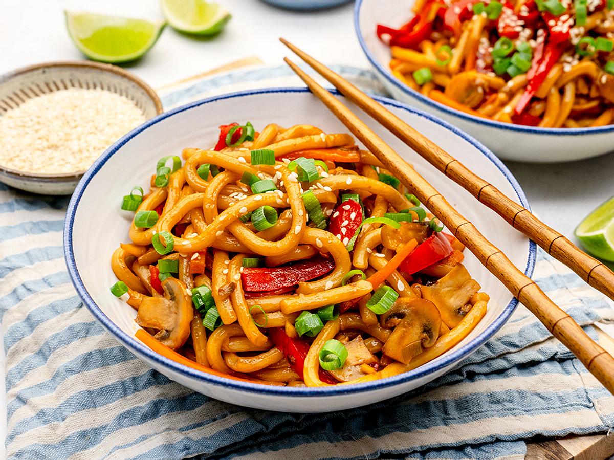 Gebratene Udon mit Gemüse