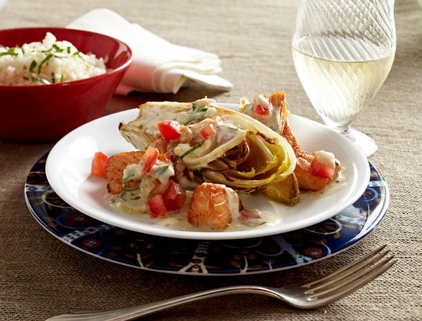 Gebratener Chicorée mit Lachs in Senfrahm Rezept Gebratener Chicorée mit Lachs in Senfrahm Rezept