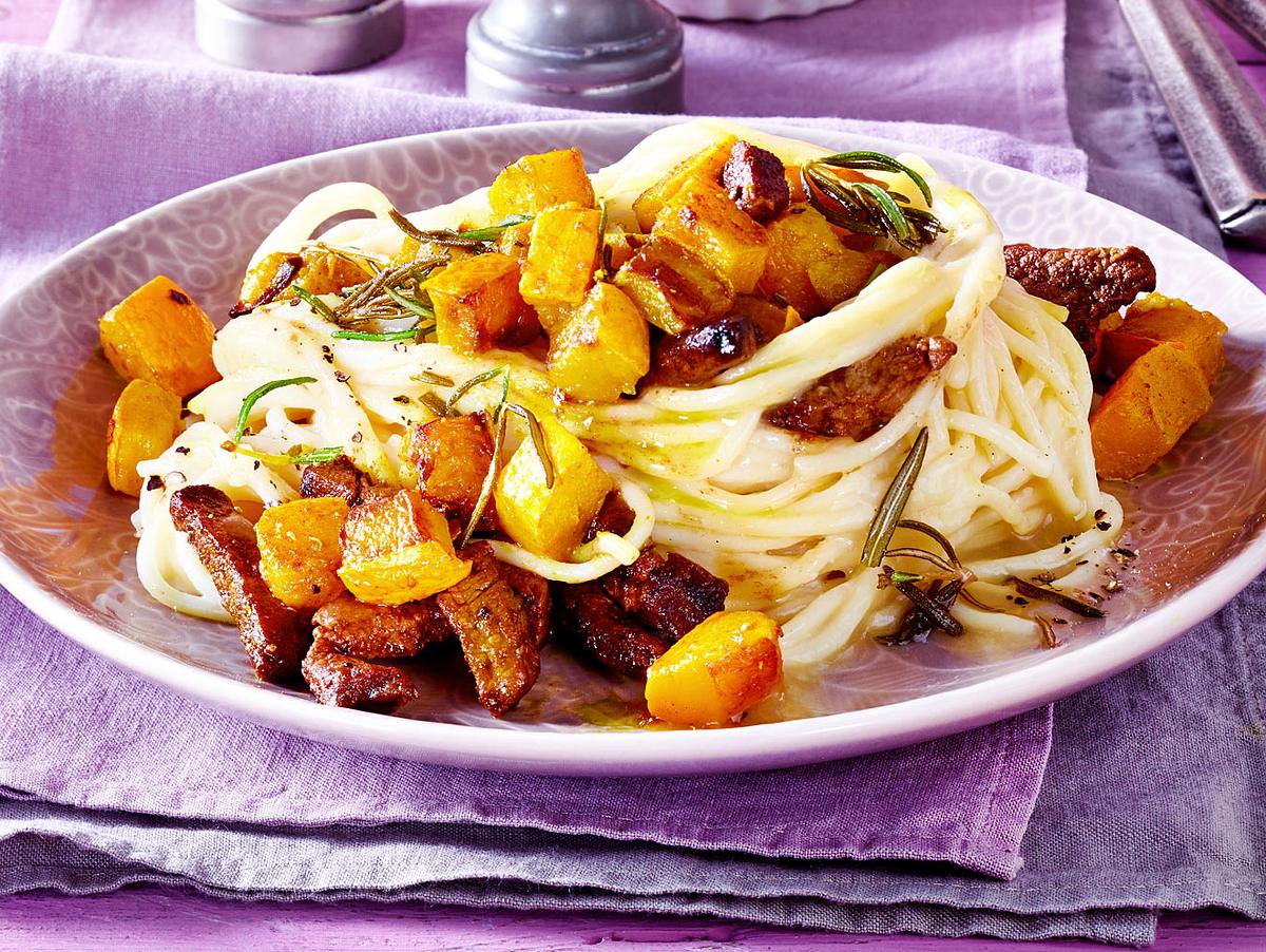 Gebratener Kürbis auf Spaghetti Rezept