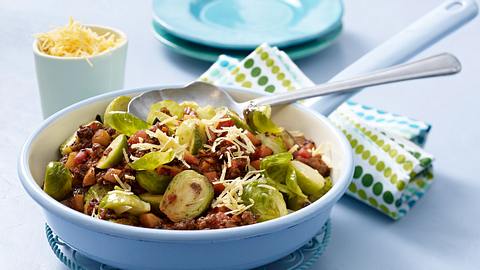 Gebratener Rosenkohl zu Bolognese Rezept - Foto: House of Food / Bauer Food Experts KG