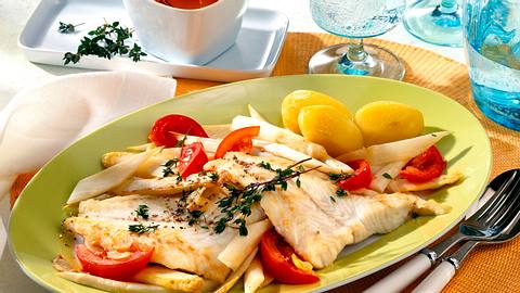 Gebratener Spargel mit Zanderfilet Rezept - Foto: Maass