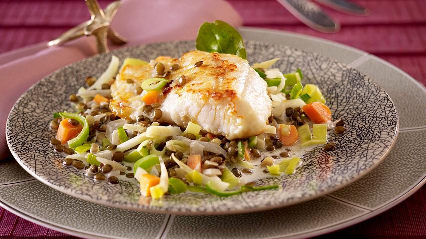 Gebratener Zander auf Puy-Linsen Rezept - Foto: House of Food / Bauer Food Experts KG