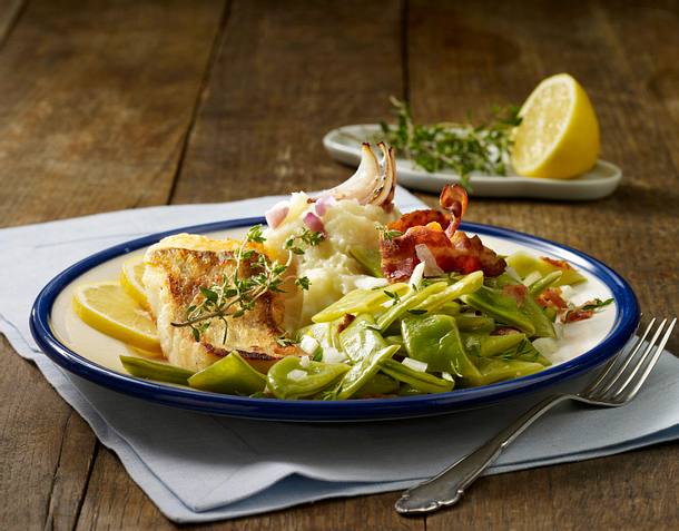 Gebratener Zander mit Speckbohnensalat Rezept Gebratener Zander mit Speckbohnensalat Rezept