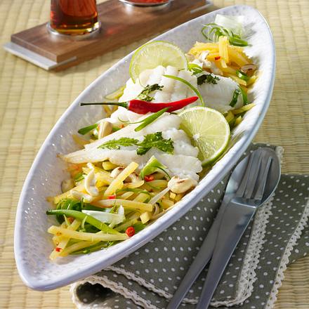 Gebratenes Fischfilet mit Julienne-Kartoffeln und süß-saurer Soße Rezept