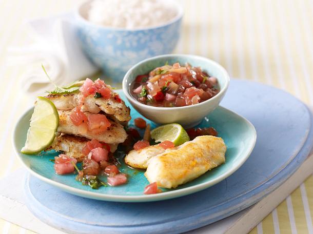 Gebratenes Fischfilet mit Wassermelonen-Koriander-Chili-Salsa Rezept Gebratenes Fischfilet mit Wassermelonen-Koriander-Chili-Salsa Rezept