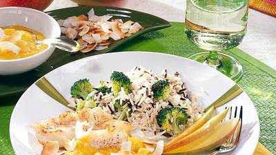 Gebratenes Fischfilet zu Kokos-Mango-Soße mit Wildreismischung Rezept - Foto: Först, Thomas