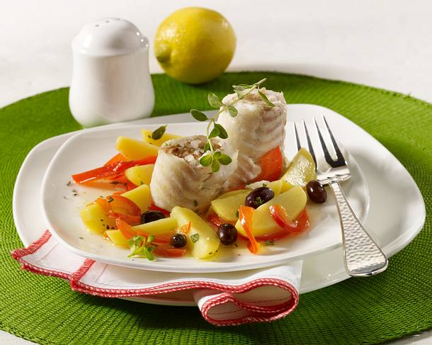 Gedämpfter Kabeljau auf Bouillon-Kartoffeln Rezept