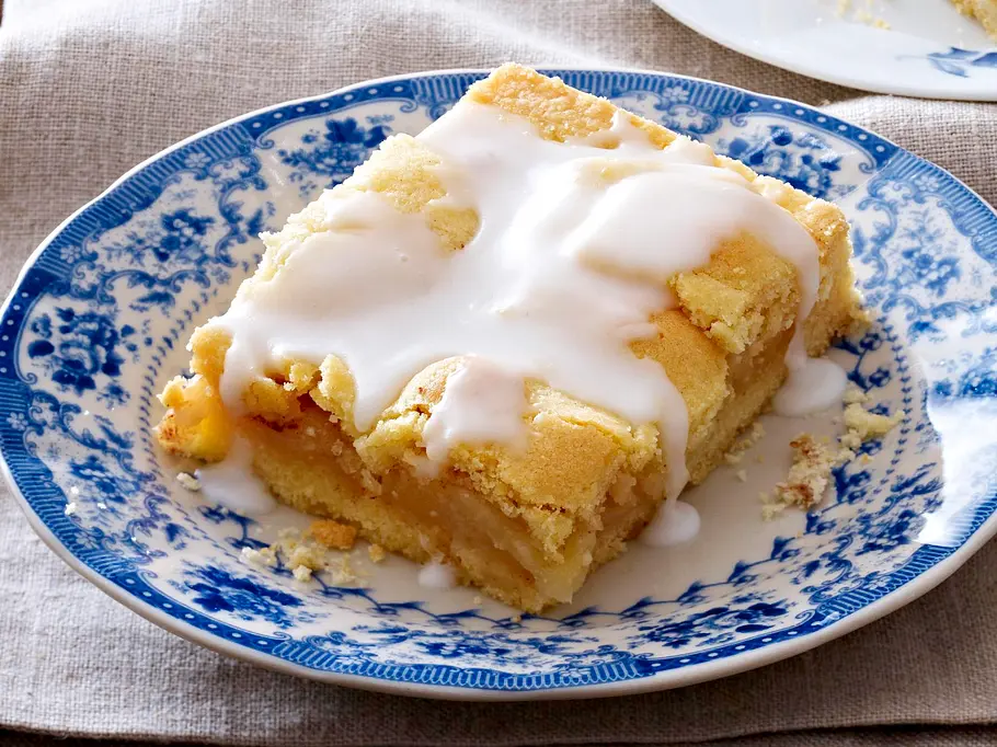 Gedeckter Apfel-Blechkuchen Rezept Gedeckter Apfel-Blechkuchen Rezept