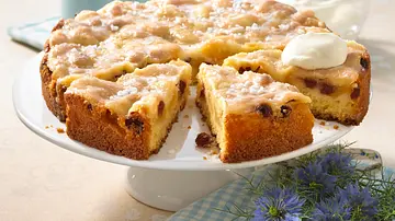 Gedeckter Apfelkuchen mit Cranberries Rezept - Foto: LECKER @ Bauer Media Group Gedeckter Apfelkuchen mit Cranberries Rezept - Foto: LECKER @ Bauer Media Group