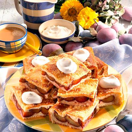 Gedeckter Zwetschen-Butterkuchen Rezept Gedeckter Zwetschen-Butterkuchen Rezept
